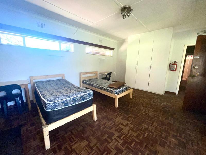 To Let 10 Bedroom Property for Rent in Bult West North West